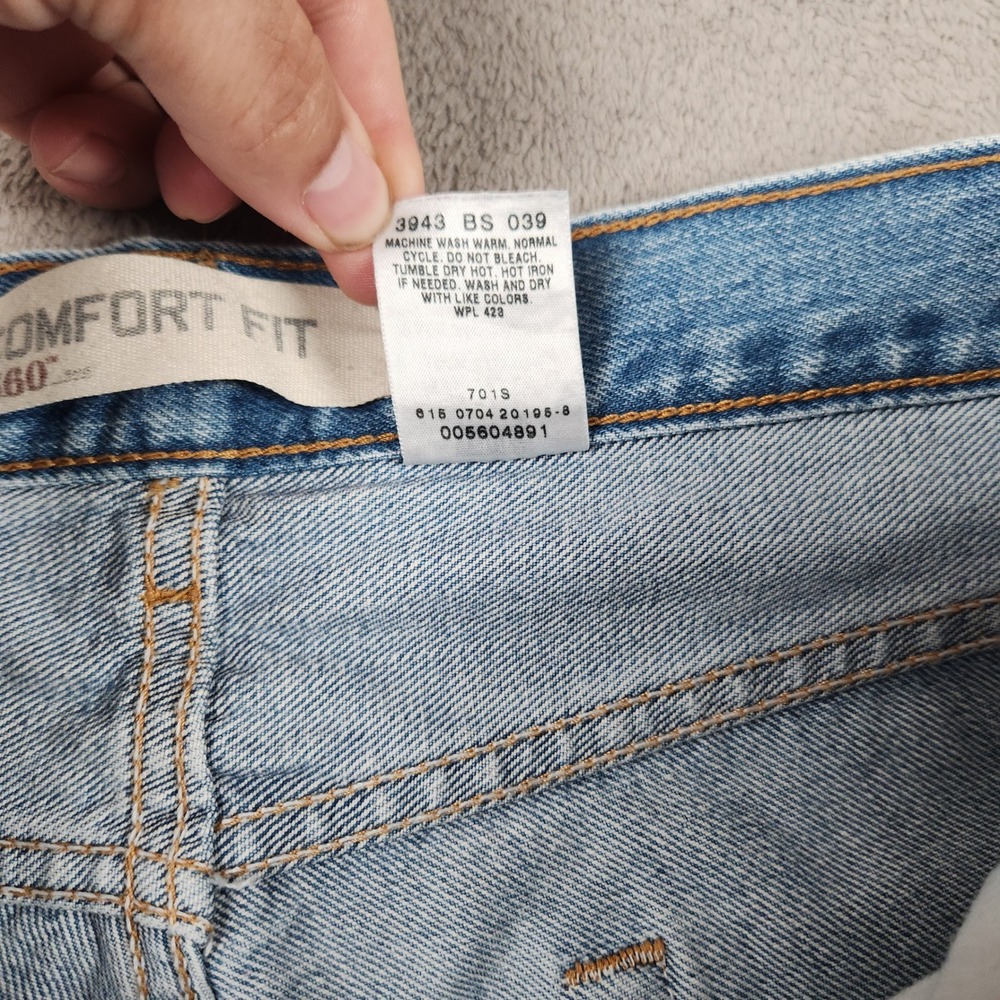 Levis 560 Comfort Fit Jeans Mens 34x32 Light Wash Tapered Leg Denim 005604891 - Picture 7 of 10